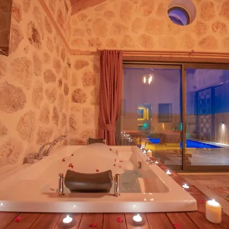 Zorlu - 2 Bedroom With Jacuzzi In Kalkan Villa