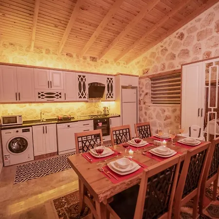 Zorlu - 2 Bedroom With Jacuzzi In Kalkan Villa *