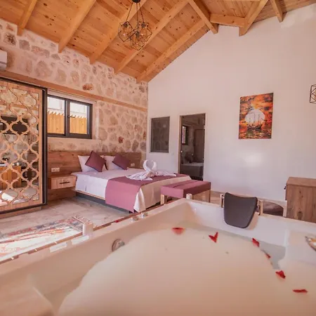 Zorlu - 2 Bedroom With Jacuzzi In Kalkan Villa Kaş