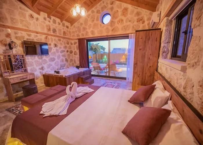 Zorlu - 2 Bedroom With Jacuzzi In Kalkan *